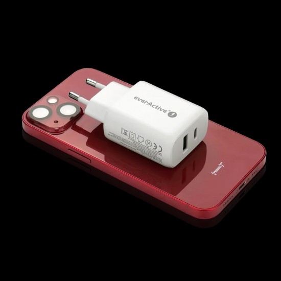 Fast charging smartphone with USB-C PD charger everActive SC-370Q fast USB charger QC3.0 USB-C PD 25W