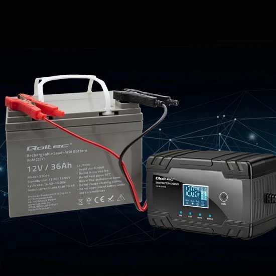 Qoltec 52490 intelligent microprocessor charger 12V 8A / 24V 4A Qoltec 52490 intelligent 12V 24V charger with repair function
